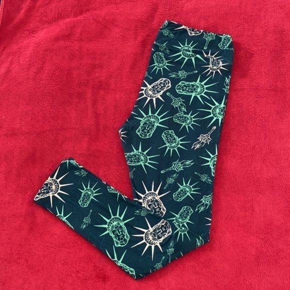 Women’s Bundle Tall & Curvy LuLaRoe Leggings - Picture 2 of 7